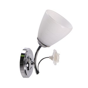 Jednoduchá biela chrómová nástenná lampa Ariam